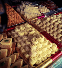 🍬 Hari Om Sweets – Seoni की स्वाद से भरपूर मिठाई दुकान